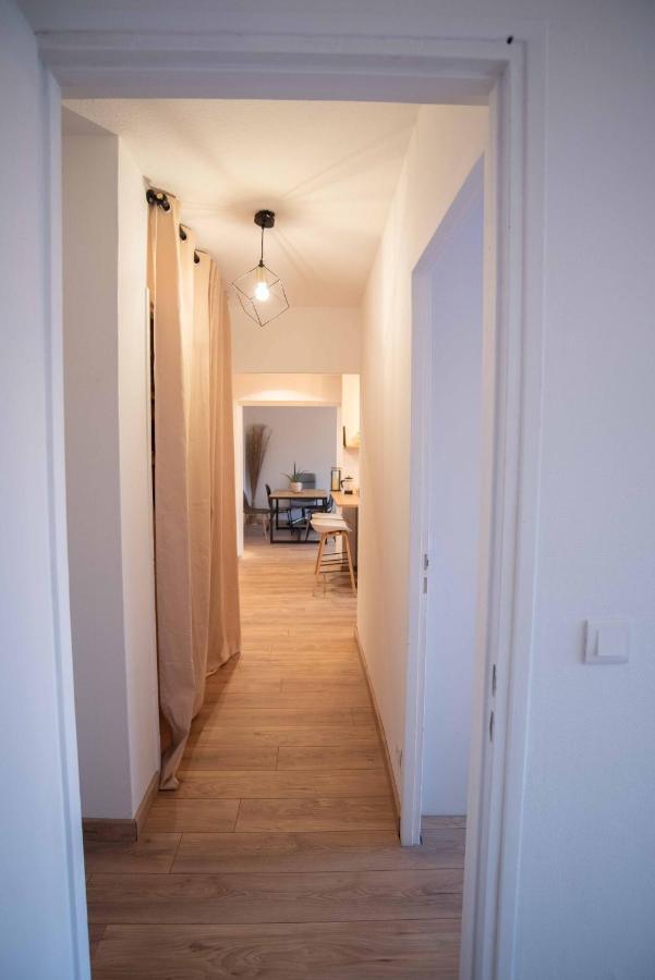 Magnifique Cocon - Metro A Republique - 2 Belles Chambres Avec Dressings - Wifi Gratuit - Netflix - Au Calme Absolu - Lumineux - Jardin Arbore Partage Dans La Residence Villeurbanne Buitenkant foto